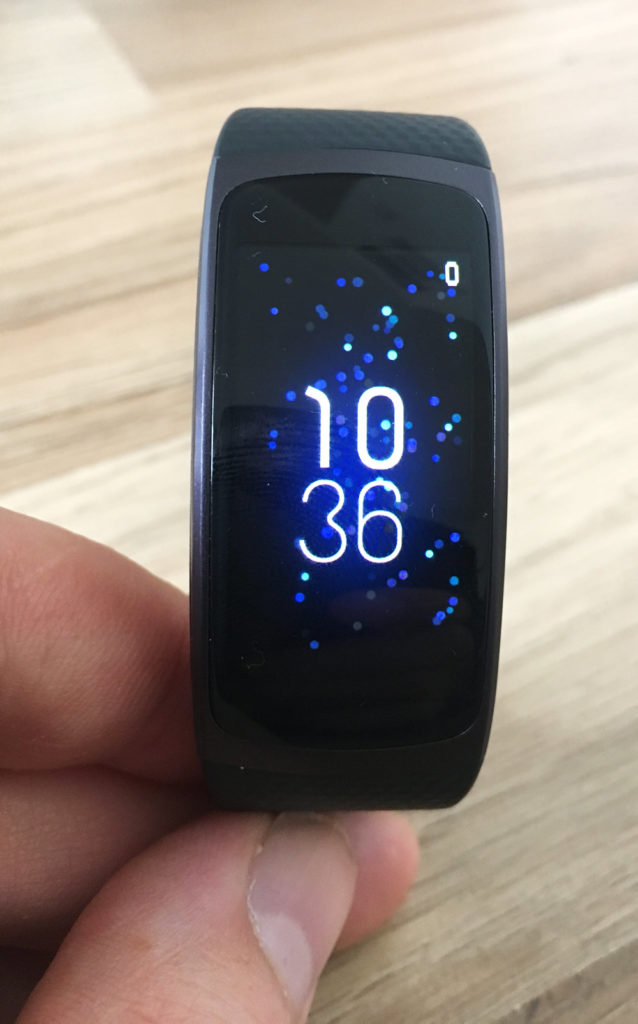 Gear Fit 2 Bildschirm